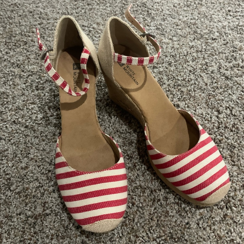 White Mountain wedge sandal